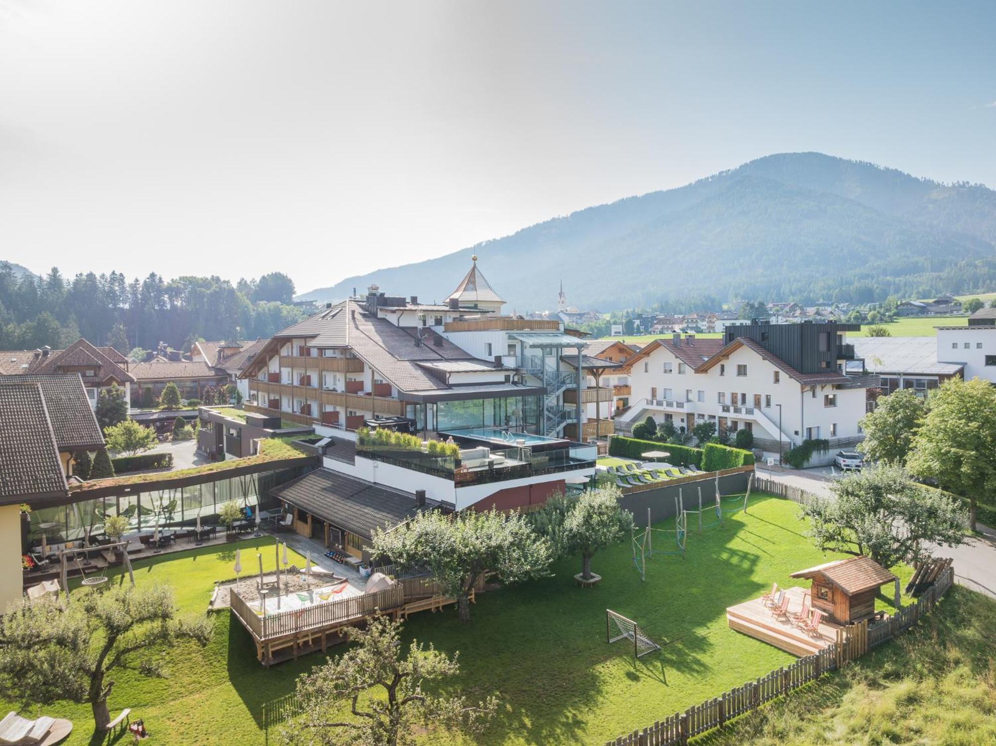 Hotel Fameli Olang Exterior photo